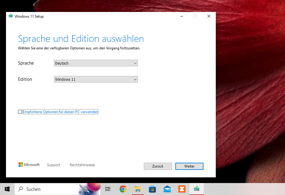 Für Windows bietet Microsoft mit dem Media Creation Tool einen Installationsassistenten an.